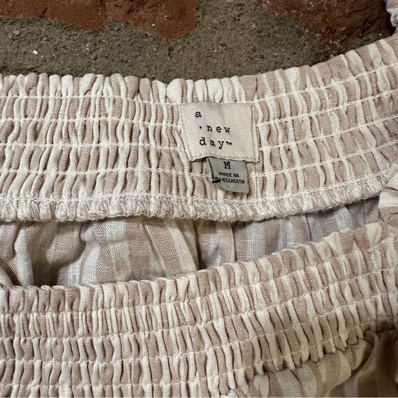 A New Day Medium cream & beige striped to with ruffle sleeves and square neck - Picture 2 of 9